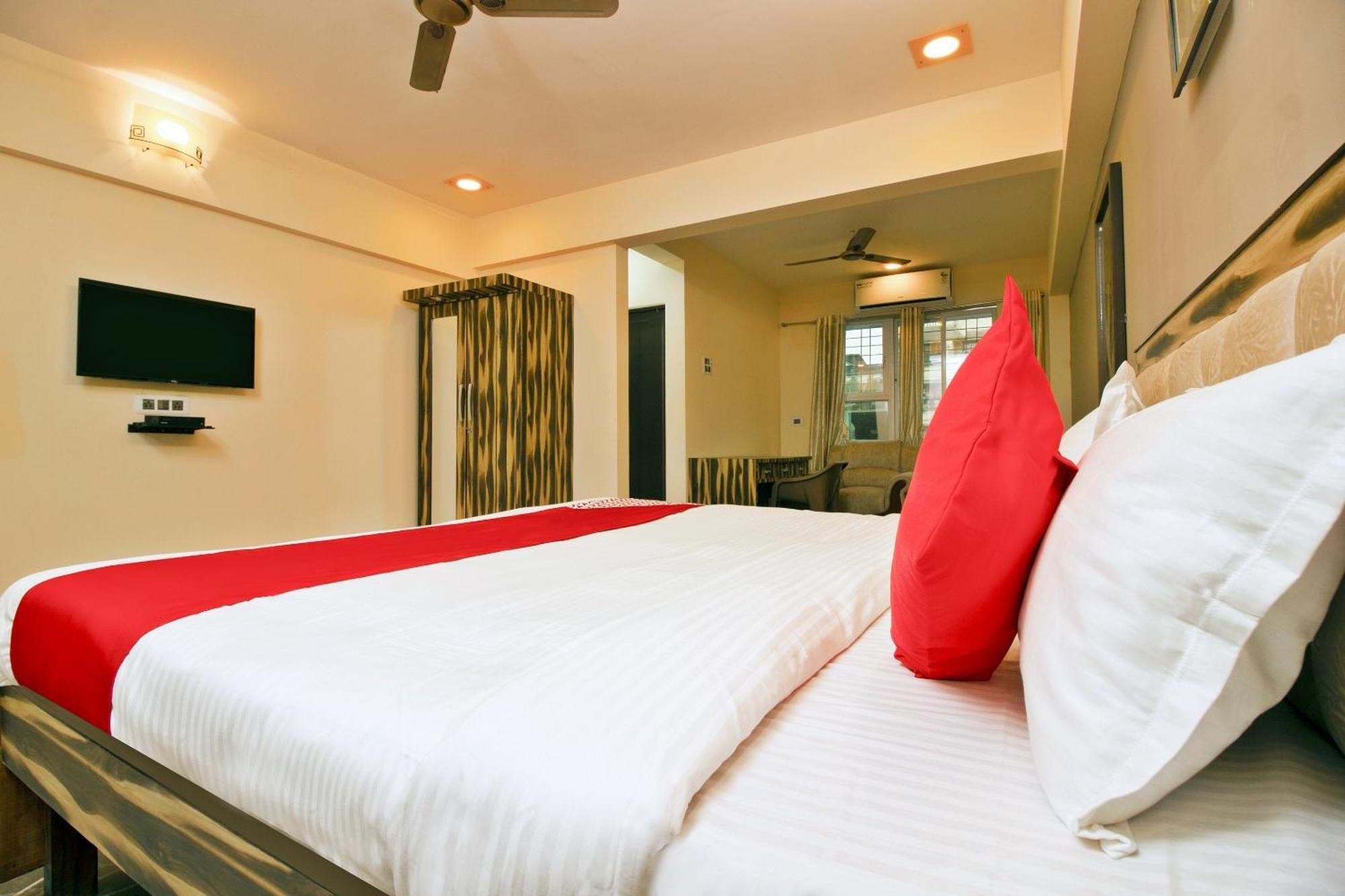 Hotel O The Star Hotel Panvel Ngoại thất bức ảnh